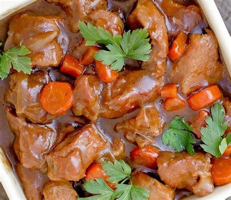 Тушеная говяжья лопатка (Stout Beef Stew) рецепт – Европейская кухня ...