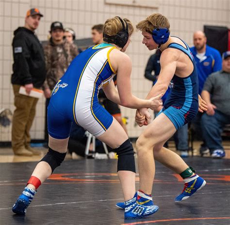 Men Wrestling Women: 2021