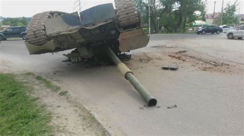 Even If You Fail While Driving A Tank – It’s Still Badass (28 pics ...