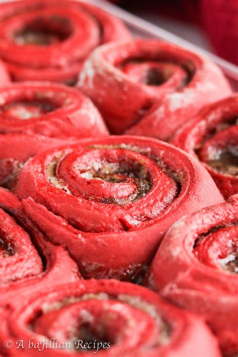 red velvet cake cinnamon rolls 10