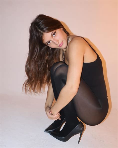 jenny roselie 🦋 | falling in love with you 🤍 | Instagram