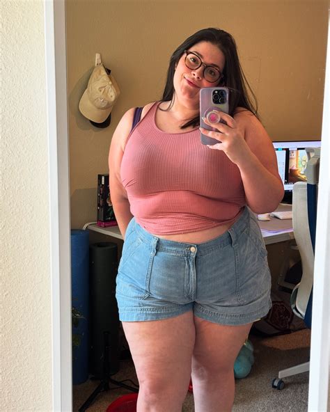 Luna Lewis - Luna Lewis added a new photo.