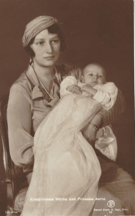 Princess Astrid of Norway in her mother's arms, 1932. | Norway ...