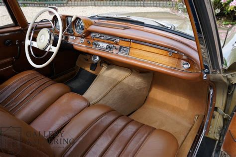 Mercedes-Benz W111 220SE Coupé 1963 - Gallery Aaldering