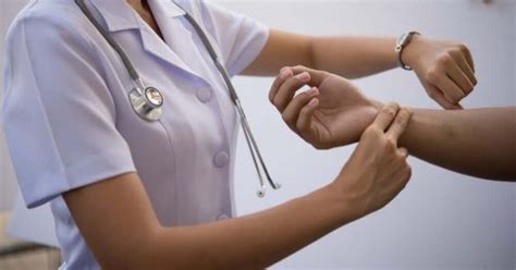 how to take your pulse at home