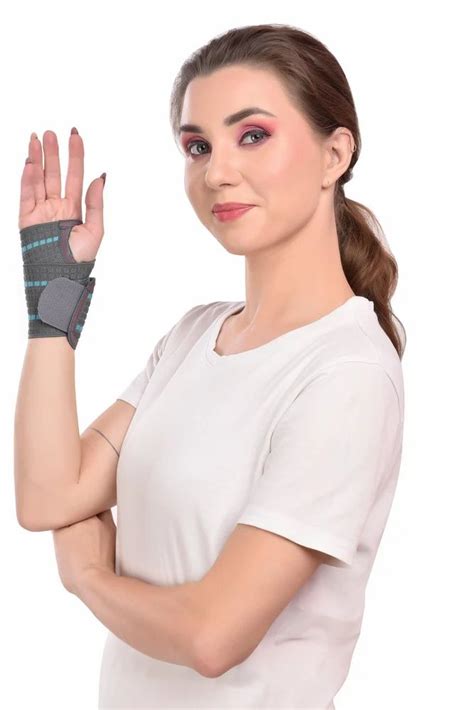 grey thumb support spandex size medium  piece  ghaziabad