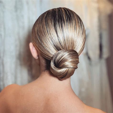 stunning bun hairstyles   occasion hood mwr