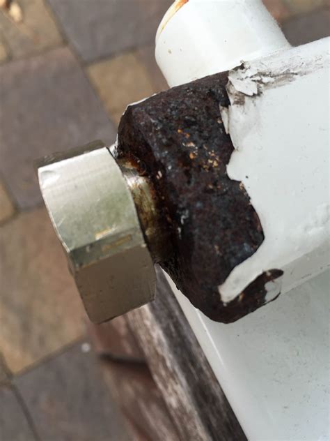 Front Of Radiator Leaking at James Jain blog