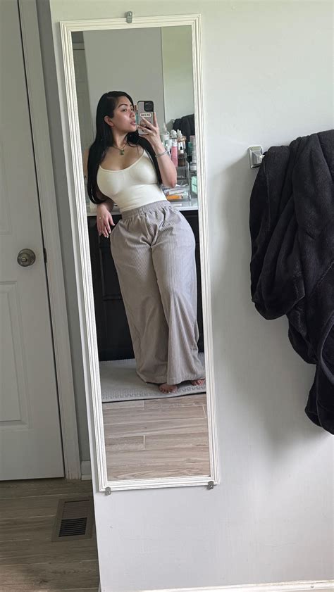 Jae Lomain | I promise I’m just hungry .. 😅 #tbt | Instagram