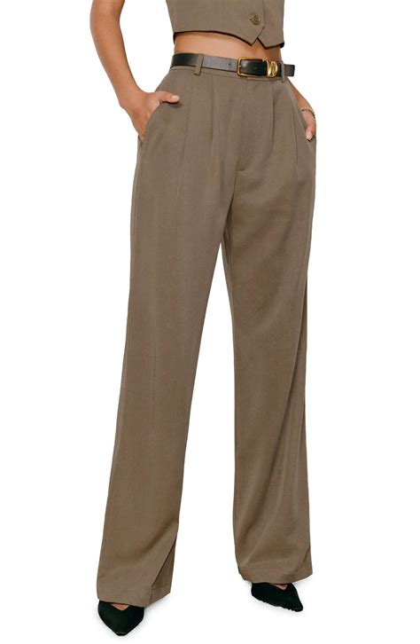 Chloë Sevigny Wore a $200 Everlane Knit With Wide-Leg Pants | Who What Wear