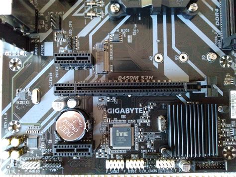 Обзор от покупателя на Материнская плата GIGABYTE B450M S2H (AM4, mATX ...