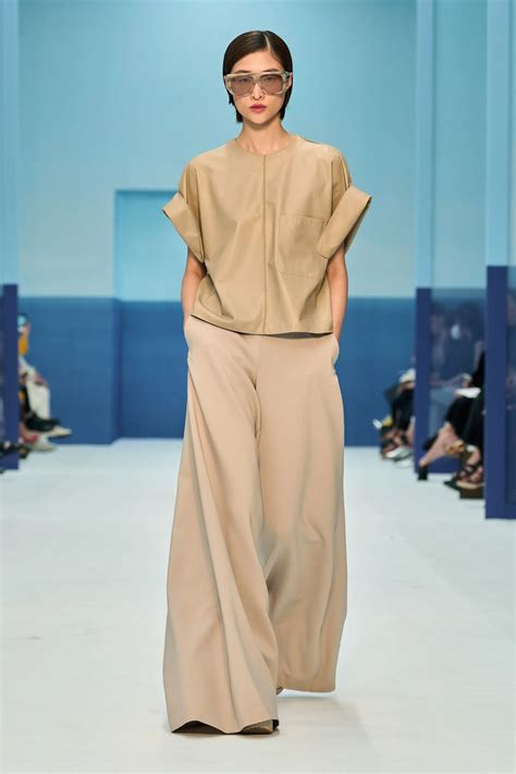 max mara ss  show max mara