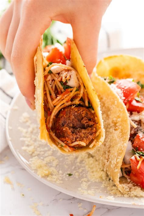 how to make spaghetti tacos