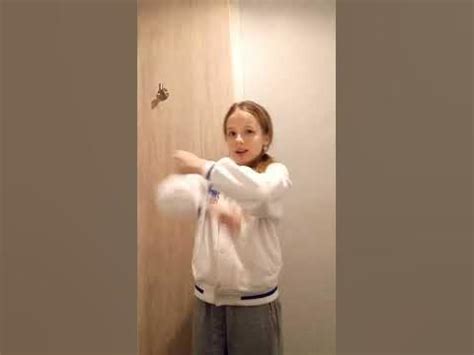 Подпишись! #амелия #amelia #dance #карамелька 🍭🙃💛😁😝👉🏻👍🏻 - YouTube