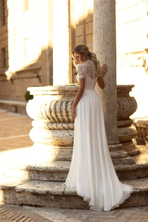 Nos Robes Collection 2024 - Les Robes de Mariée de Dorothée
