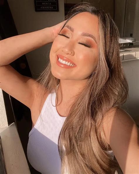 Is Grace Kim a Billionaire by 2026? Find Out Her Wealth Secrets - Veja Store Site