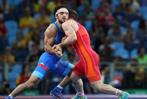 15 Olympic Wrestlers Who Deserve Your Male Gaze | Olympic wrestling ...