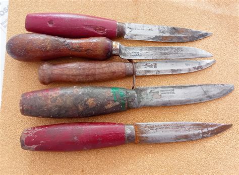 Living in Sweden I find lots of these MoraKniv brand knives. : r ...