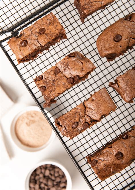Chocolate Protein Brownies – THE NOURISH MARKET
