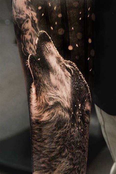 The 19 Best Howling Wolf Tattoos for Men & Women – PetPress | Wolf ...