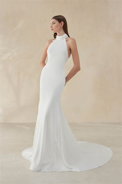 Elegant Satin Wedding Dress With Halter Neck - Lamium - Krismil Bridal