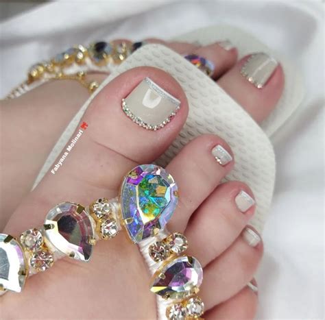 Unhas Dos Pes Feitas - Unhas dos pes feitas por Fabyana Molinari 124 - Clube das Unhas