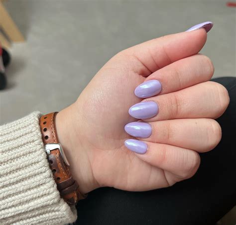 Lavender chrome birthday week nails : r/Nails
