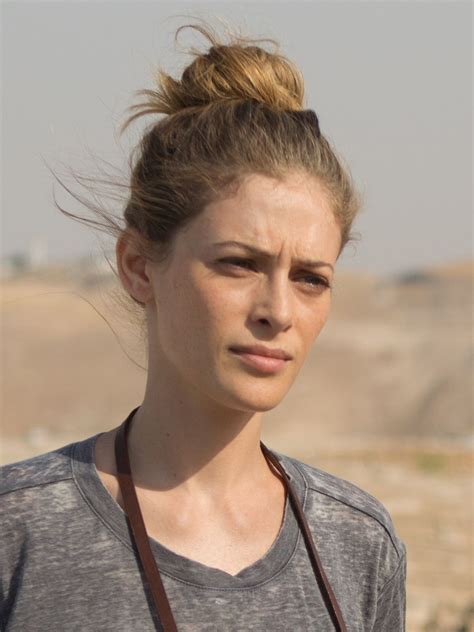Efrat Dor - AdoroCinema