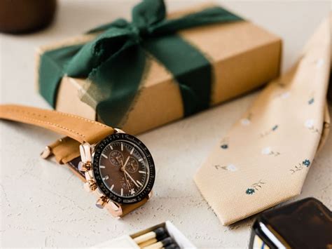 ultimate gift guide  men organizer approved gifts men
