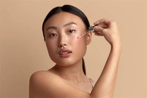 The benefits of tocopherol for your skin | Curology