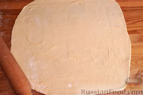 Рецепт: Слойки-завитушки со сгущёнкой на RussianFood.com