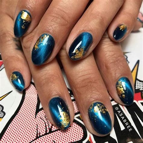 30 Cat Eye Nails Designs For an Ultra Chic Manicure
