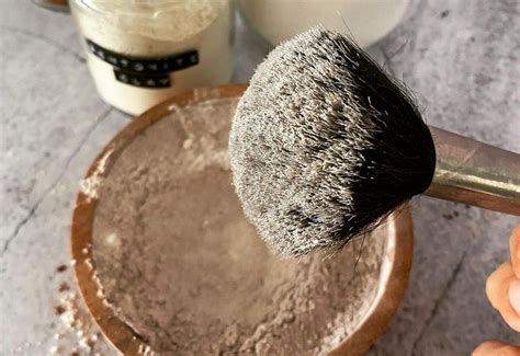 how to wash off oil from hair