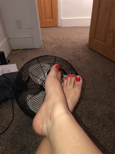 TW Pornstars - Melody Monae. Twitter. Lol got my feet done 😂 ugly mofos