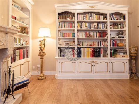Красивый книжный шкаф - 75 фото