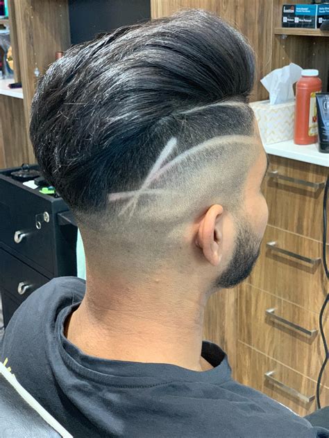Cortes Degrade Masculino Com Risco No Cabelo De Cria - View 26 Degrade Masculino Risco Desenho No Cabelo - biowikwasuki