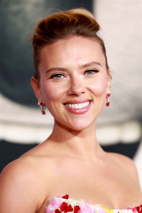 Scarlett Johansson – “Sing 2” Premiere in LA • CelebMafia