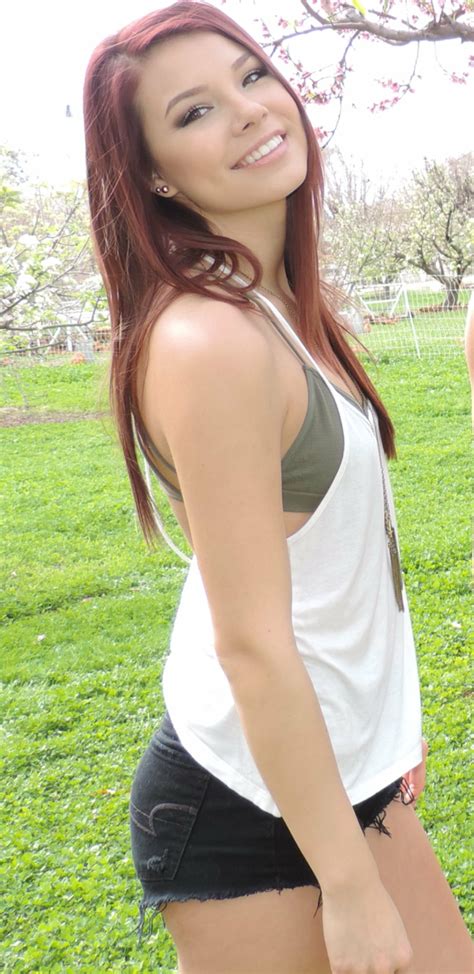 Red hair nice butt : r/IRLgirls