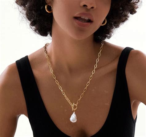 Decoding the Meaning of a Single Pearl Necklace