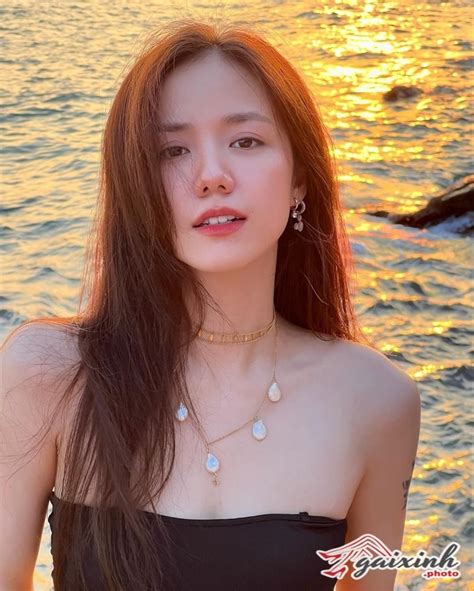 anh ca  phuong ly sexy khoe body nong bong