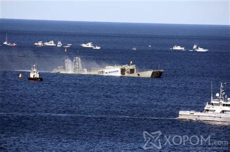 Австралийн тэнгисийн цэргийн хөлөг онгоц усан доорх үзмэр боллоо [26 зураг]