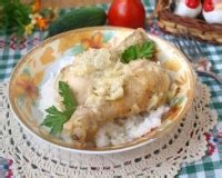 Куриные голени в сметане с луком на сковороде - 6 пошаговых фото в рецепте