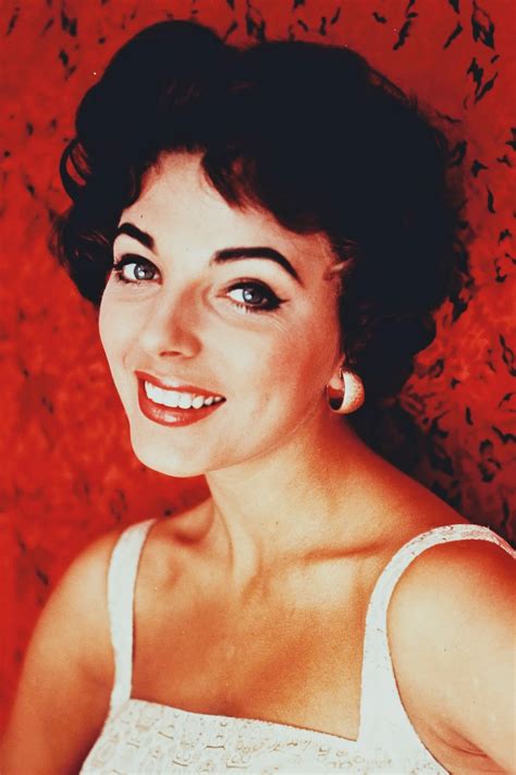 Joan Collins Ung