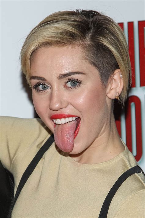 The Last Time (This Year) We'll See Miley Cyrus' Tongue :: FOOYOH