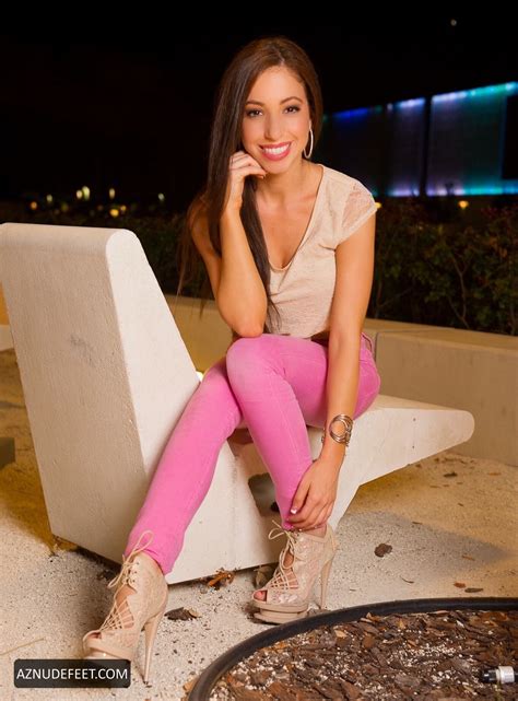 ISABELLA SOFIA MENNA Feet - AZNudeFeet