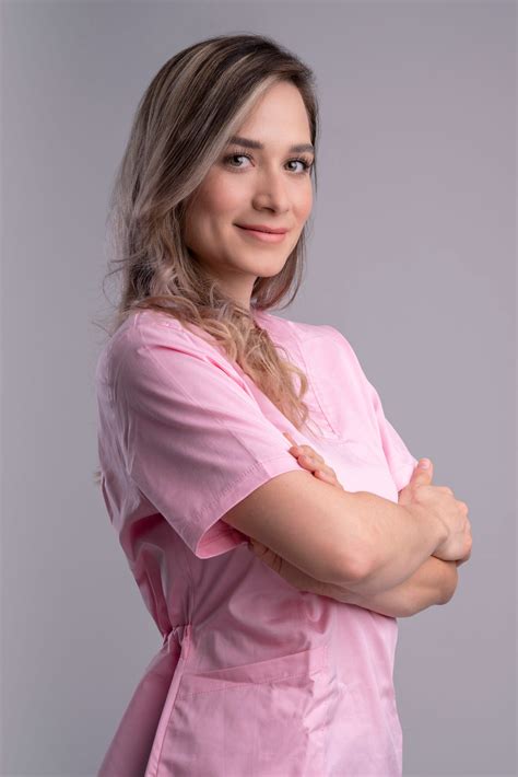 areli buenrostro medico veterinario zootecnista  distrito magazine