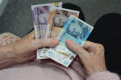 Warning for savers as 300,000 more people set to pay tax on their