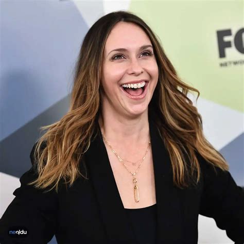 Jennifer Love Hakkında Bilgi | Hayatı, Kariyeri ve Başarılar