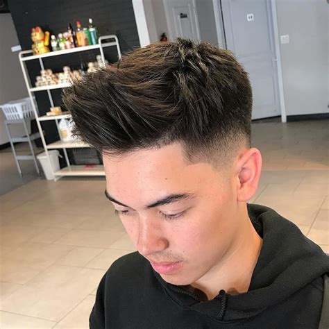 Textured quiff hairstyle - nakedpastor