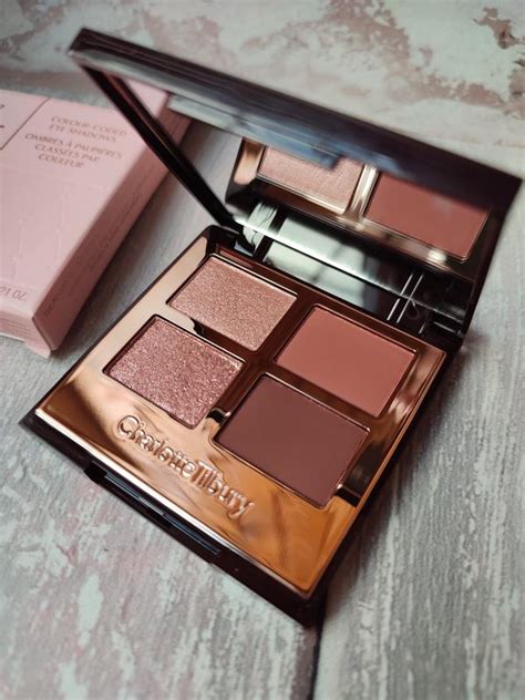 Палетка тіней charlotte tilbury pillow talk dreams luxury palette ...